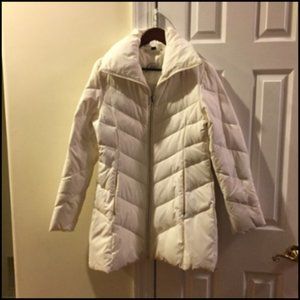 ✨Guess White/Cream Long Winter Down and Feather Puffer Coat Size Medium Zipper✨